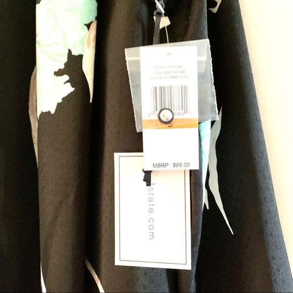 1.State Halter Pleat Top - Picture 4 of 4